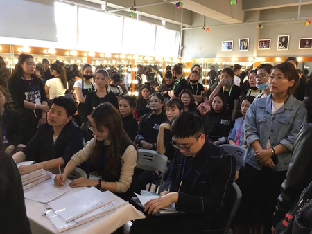 20180409化妆造型班第一次考核合影02.jpg